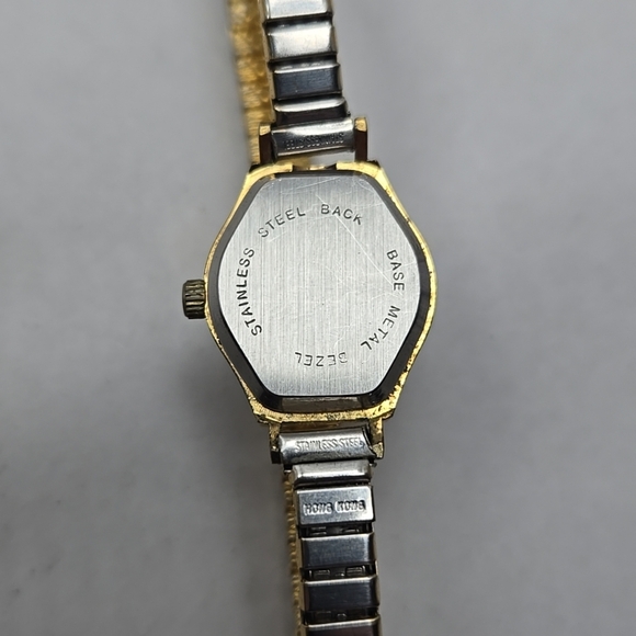 Womens Dufonte By Lucien Piccard Watch Gold Tone Diamond Stainless New Battery - Picture 10 of 10